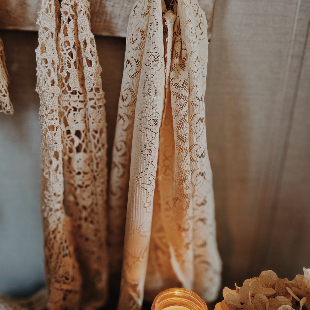 Vintage Lace Cream Table Runner - Picture 5 of 5